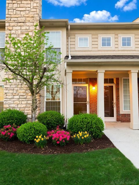 Photo of 52149 Naugatuck Drive, Macomb Township, MI 48042 (MLS # 58050203263)