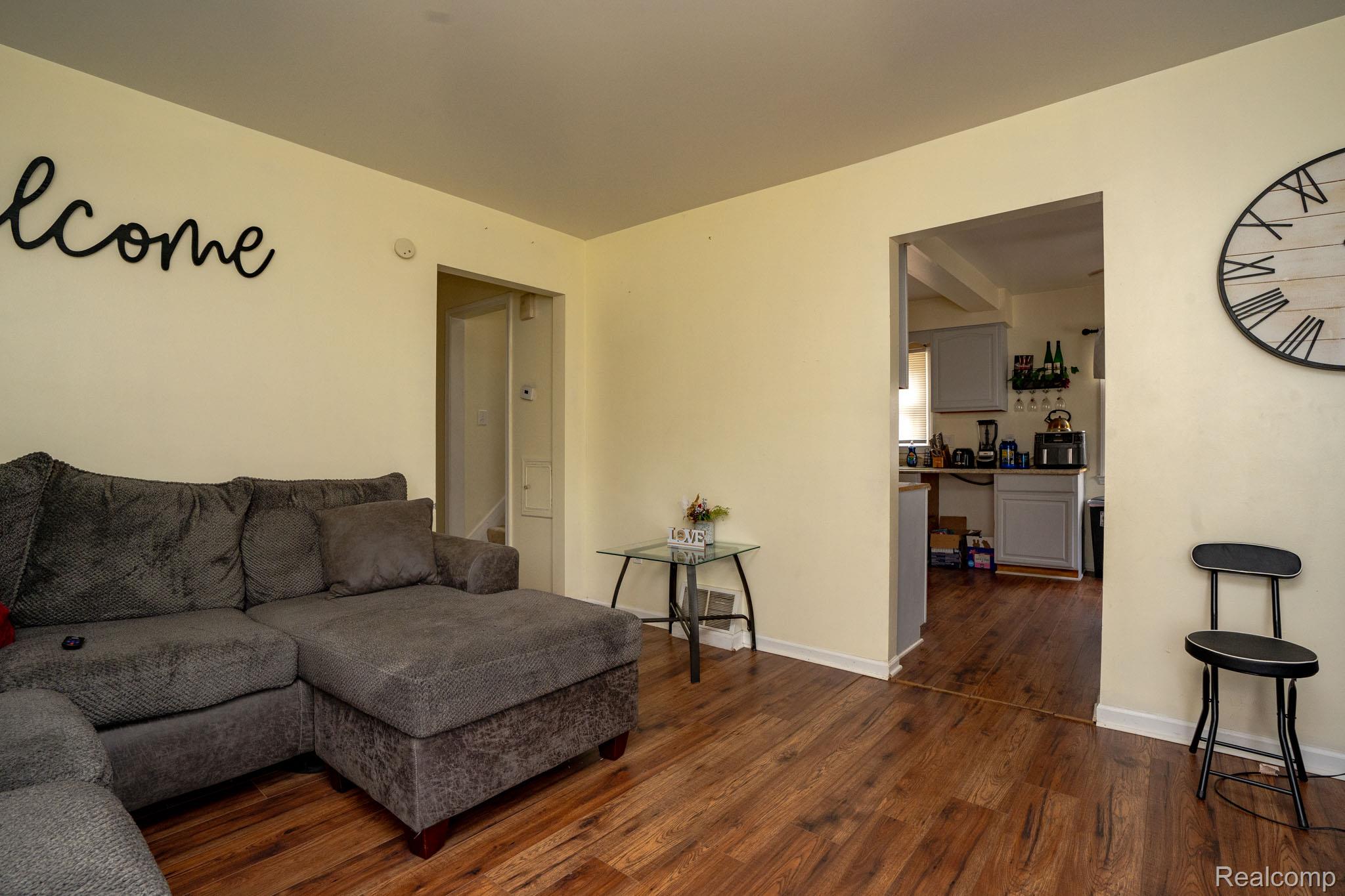 19725 Kingsville Street