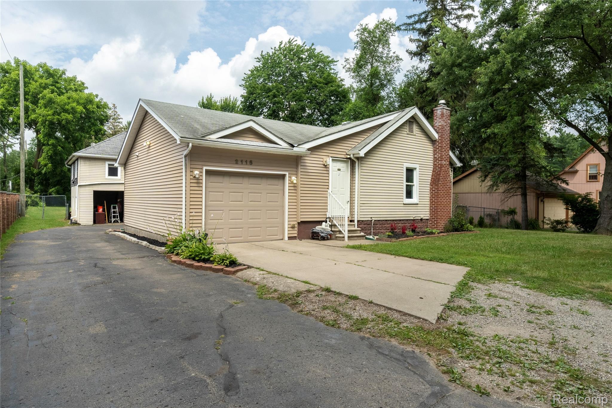 2115 Snellbrook Road