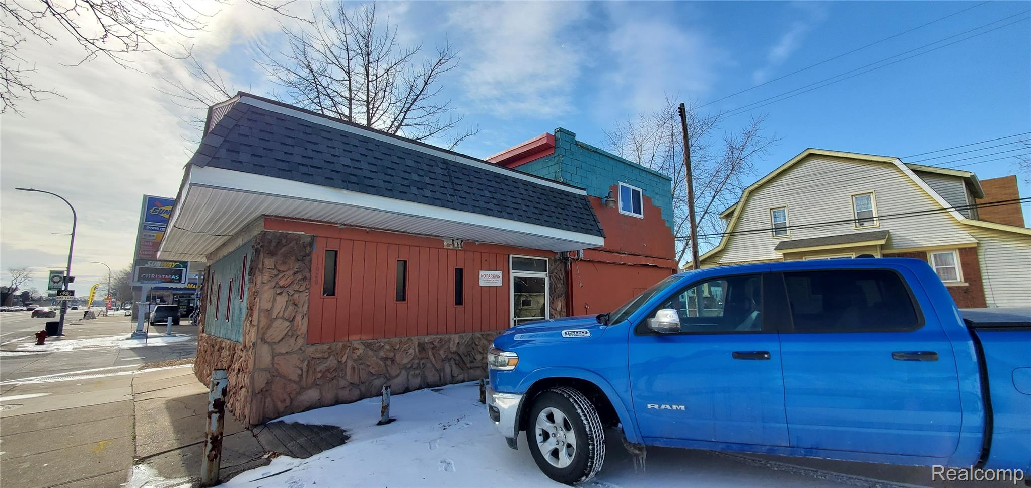 11026 W Jefferson Avenue