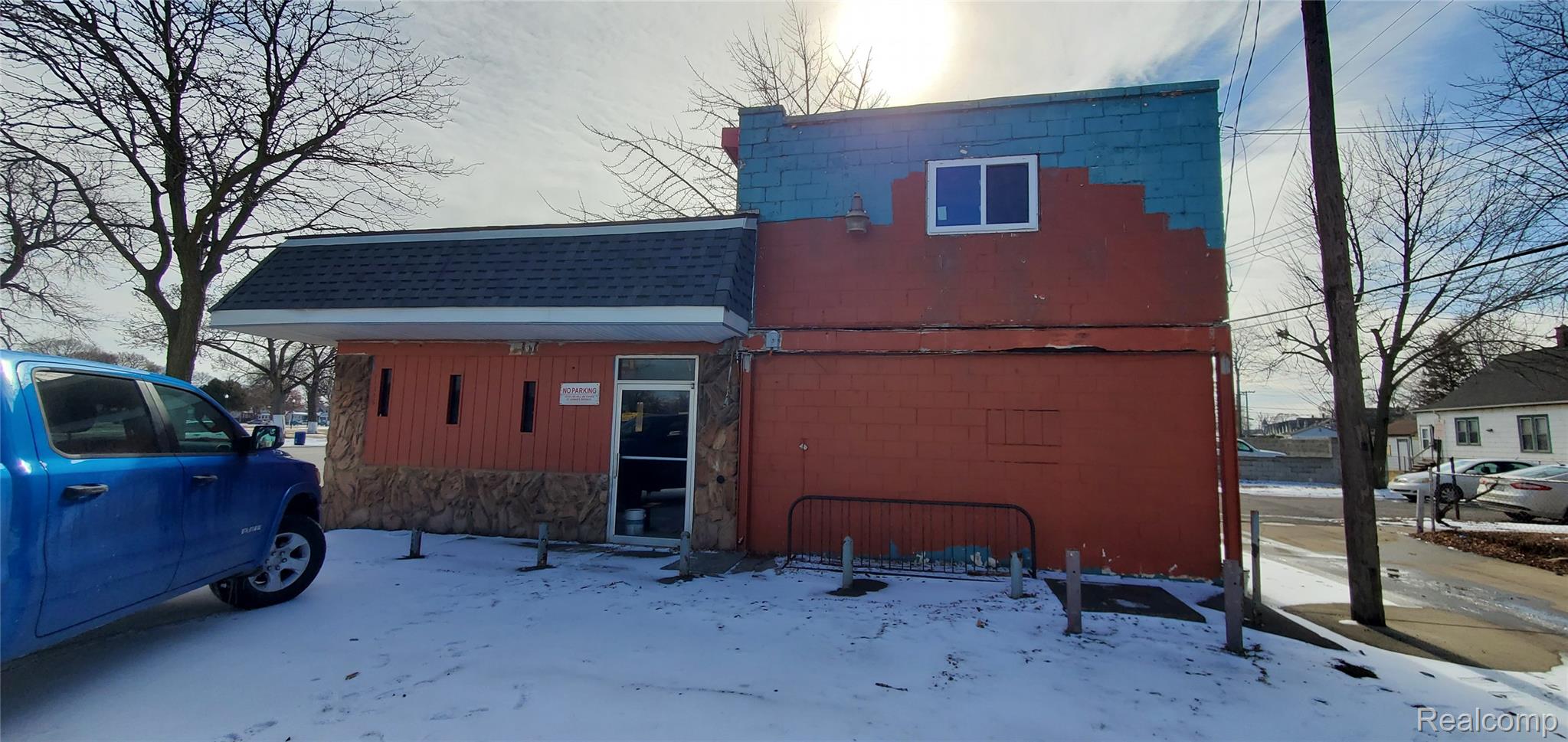 11026 W Jefferson Avenue