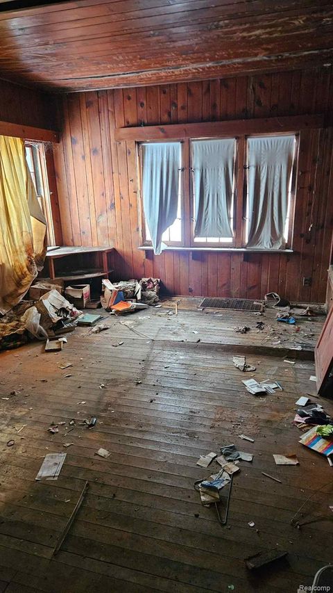 Tiny photo for 231 W Bennett Avenue, Ferndale City, MI 48220 (MLS # 20261021198)