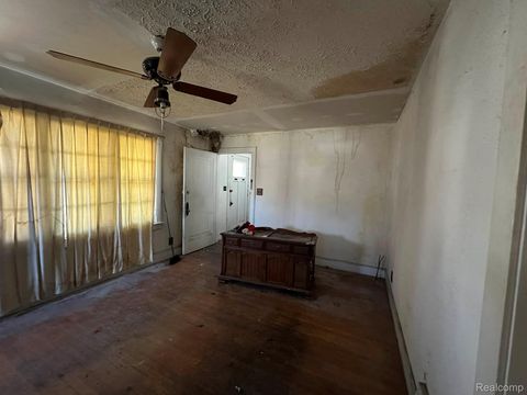 Tiny photo for 231 W Bennett Avenue, Ferndale City, MI 48220 (MLS # 20261021198)