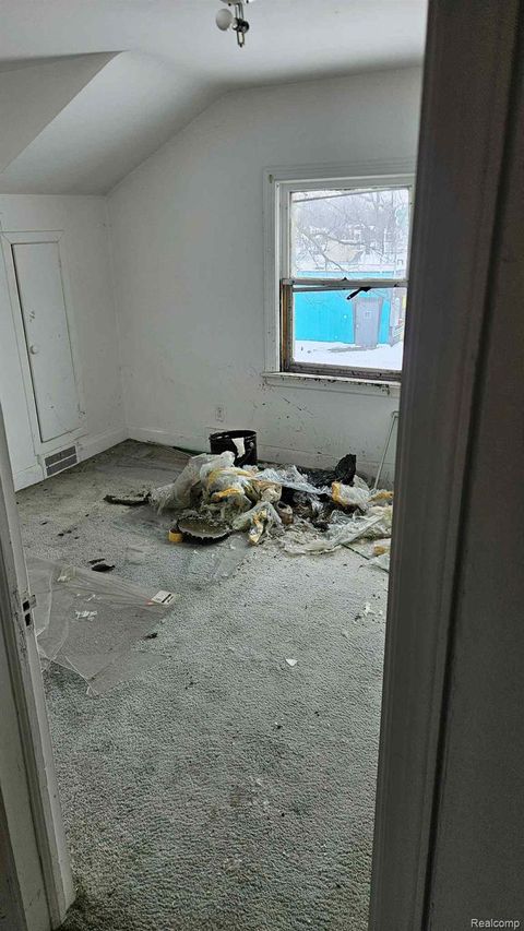 Tiny photo for 231 W Bennett Avenue, Ferndale City, MI 48220 (MLS # 20261021198)