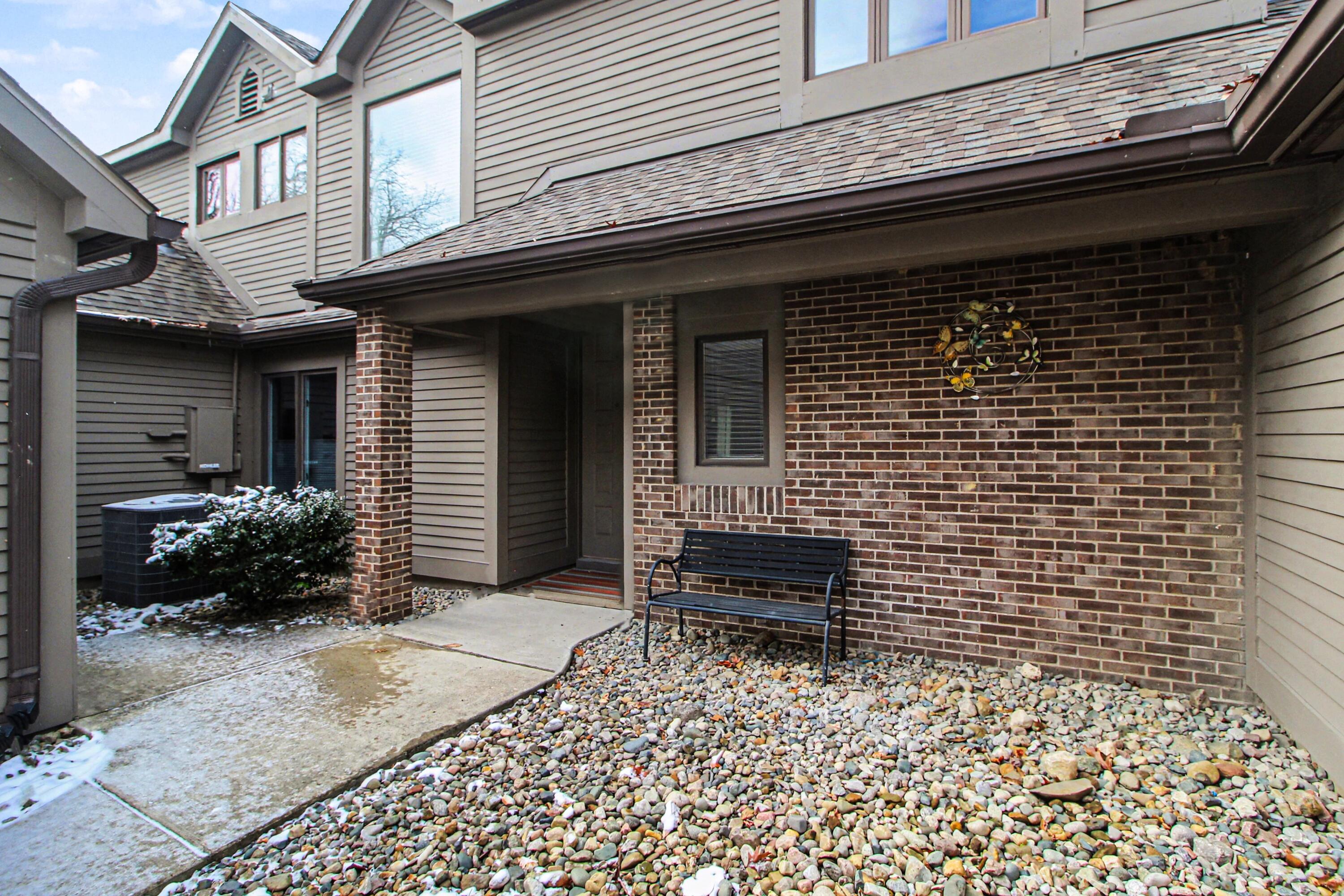 4641 Cottonwood Drive