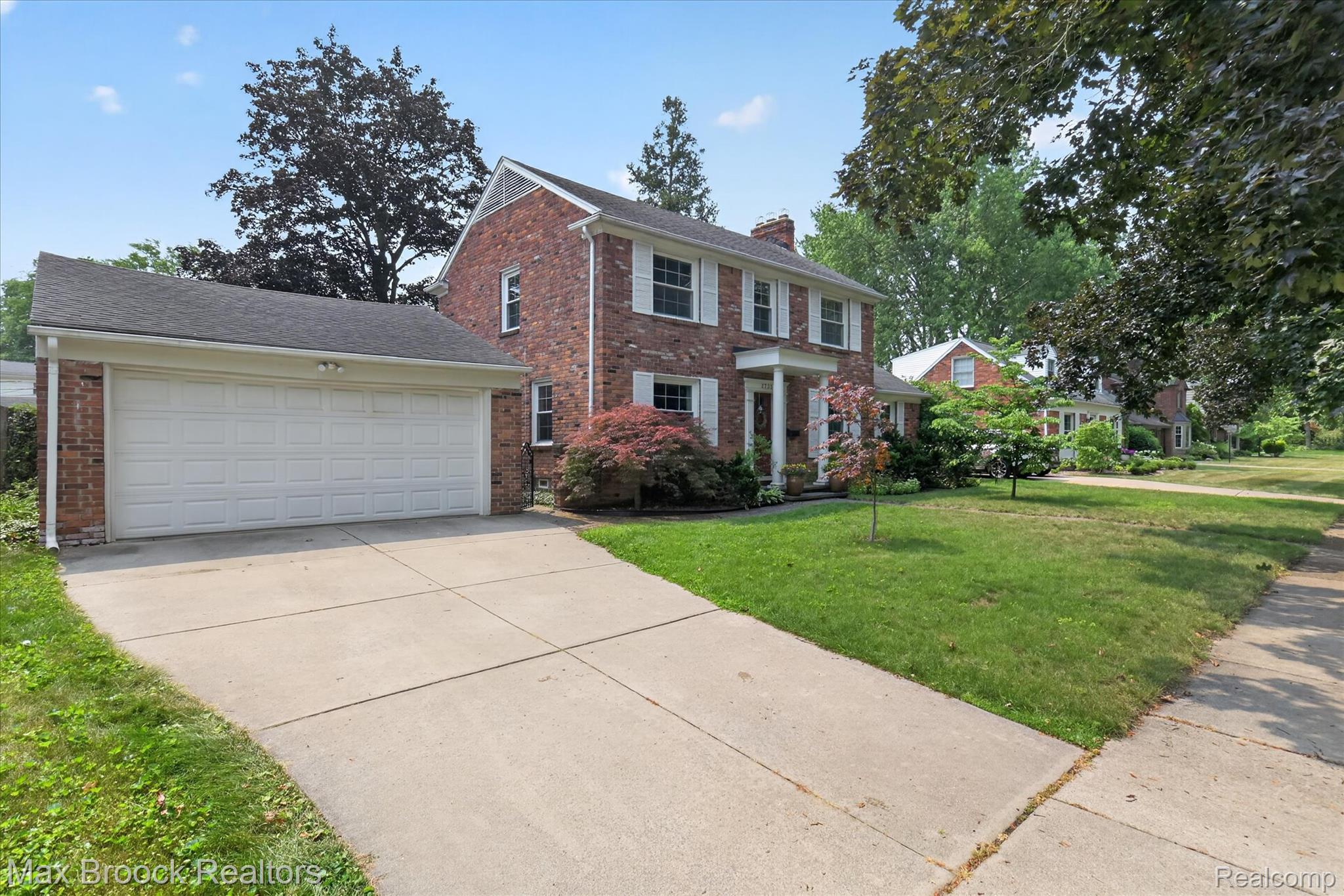 2735 Glenwood Road