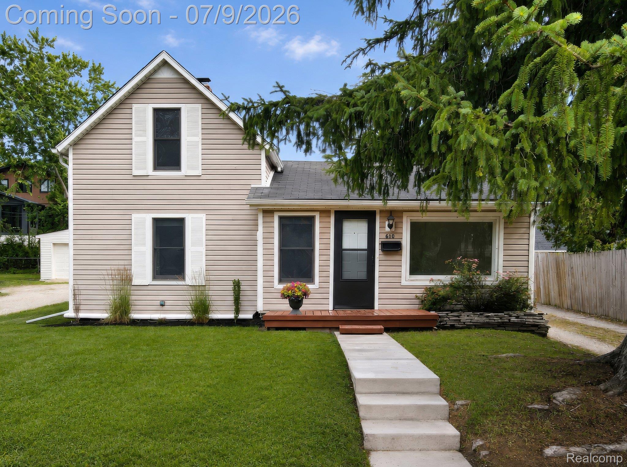 610 Quarter Street