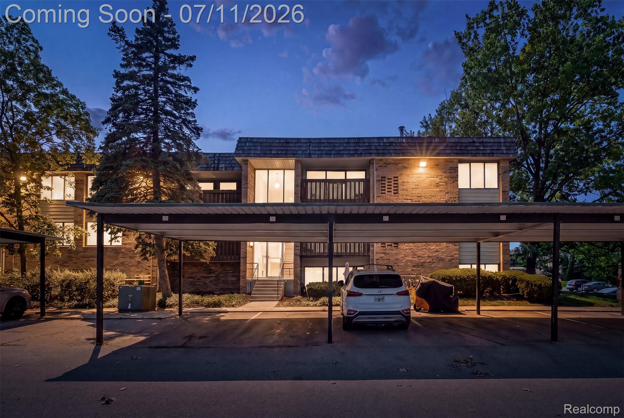 1255 S Maple Road 101