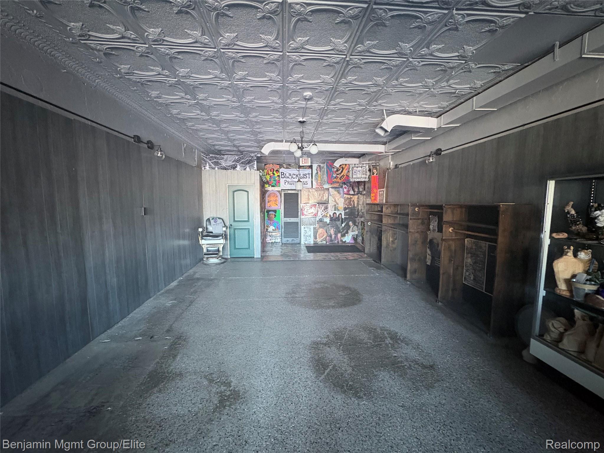 24953 Gratiot Avenue