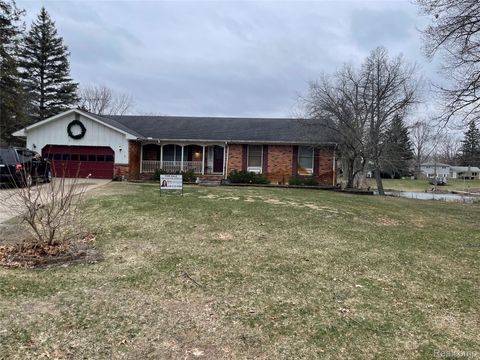 982 Artdale Drive White Lake Charter Township MI 48383