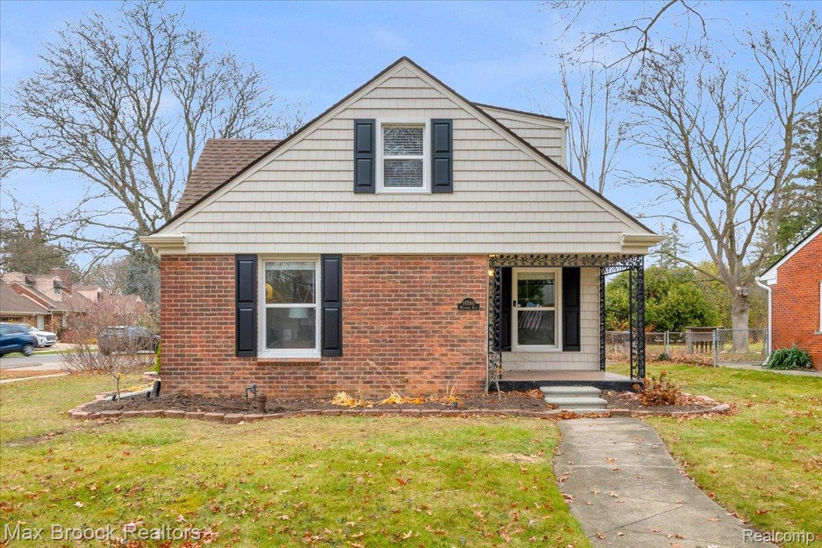 18560 Wiltshire Boulevard