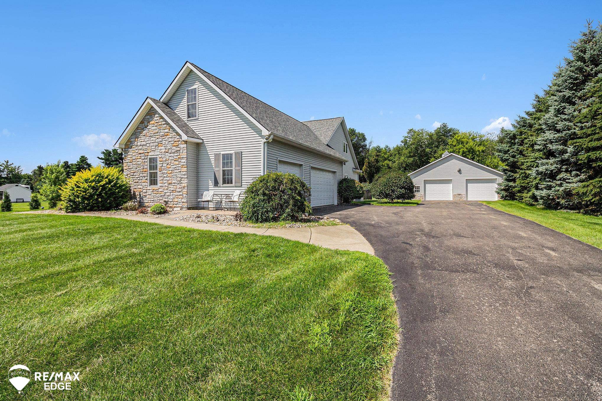 1077 Christine Drive