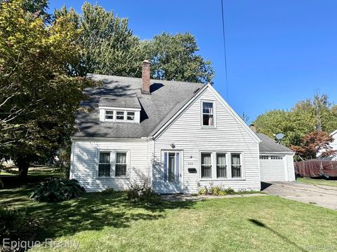 305 N Kennefic Street Yale City MI 48097