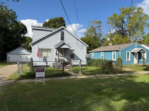 Photo of 535 Washburn Avenue, Kalamazoo Charter Township, MI 49048 (MLS # 66025051256)