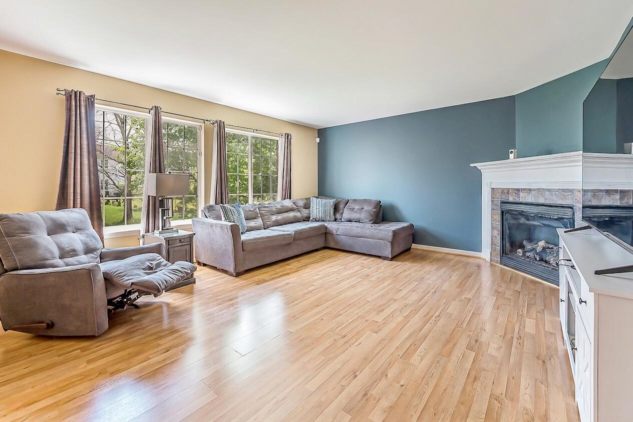 8876 Tamarack Lane