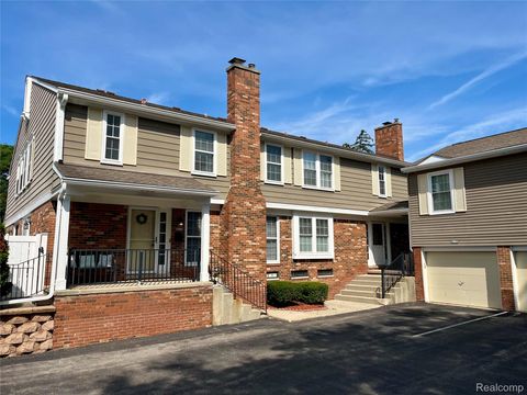 20864 E Glen Haven Circle Novi City MI 48167