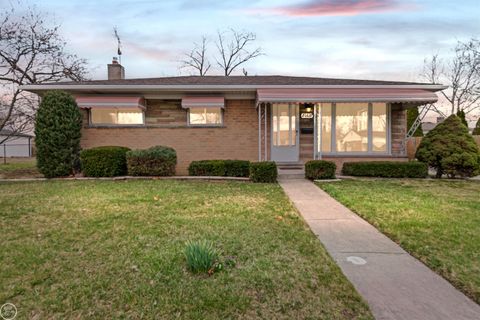 26627 Norma Street Warren City MI 48089