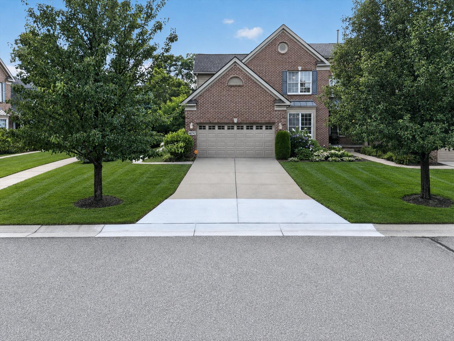 44742 Broadmoor Circle N