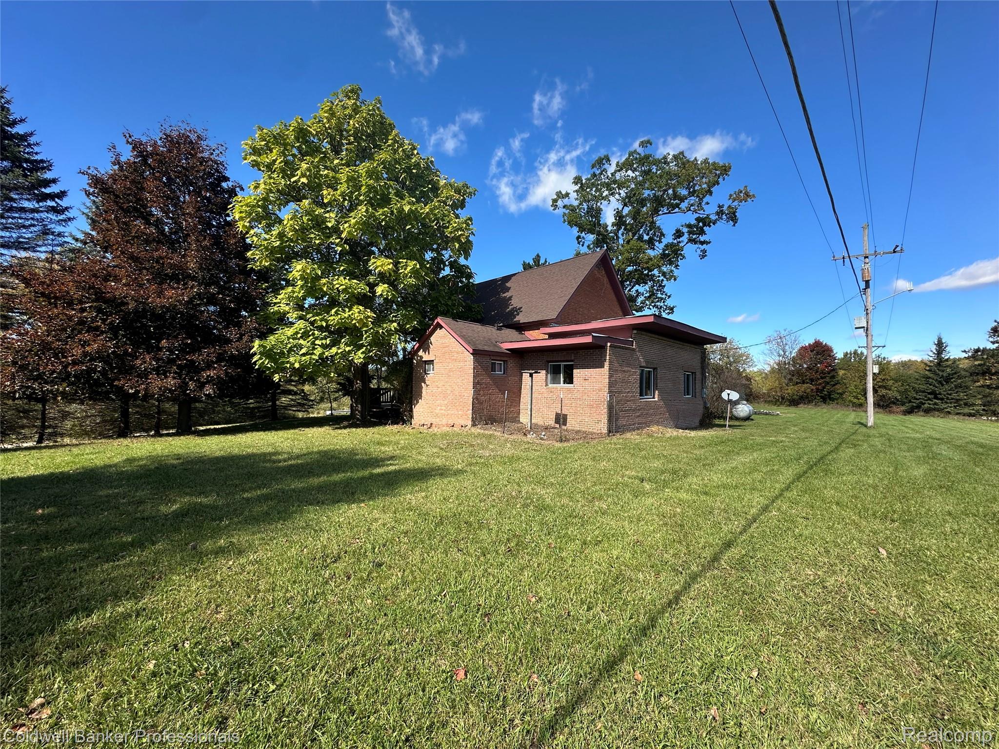 1187 Hadley Road