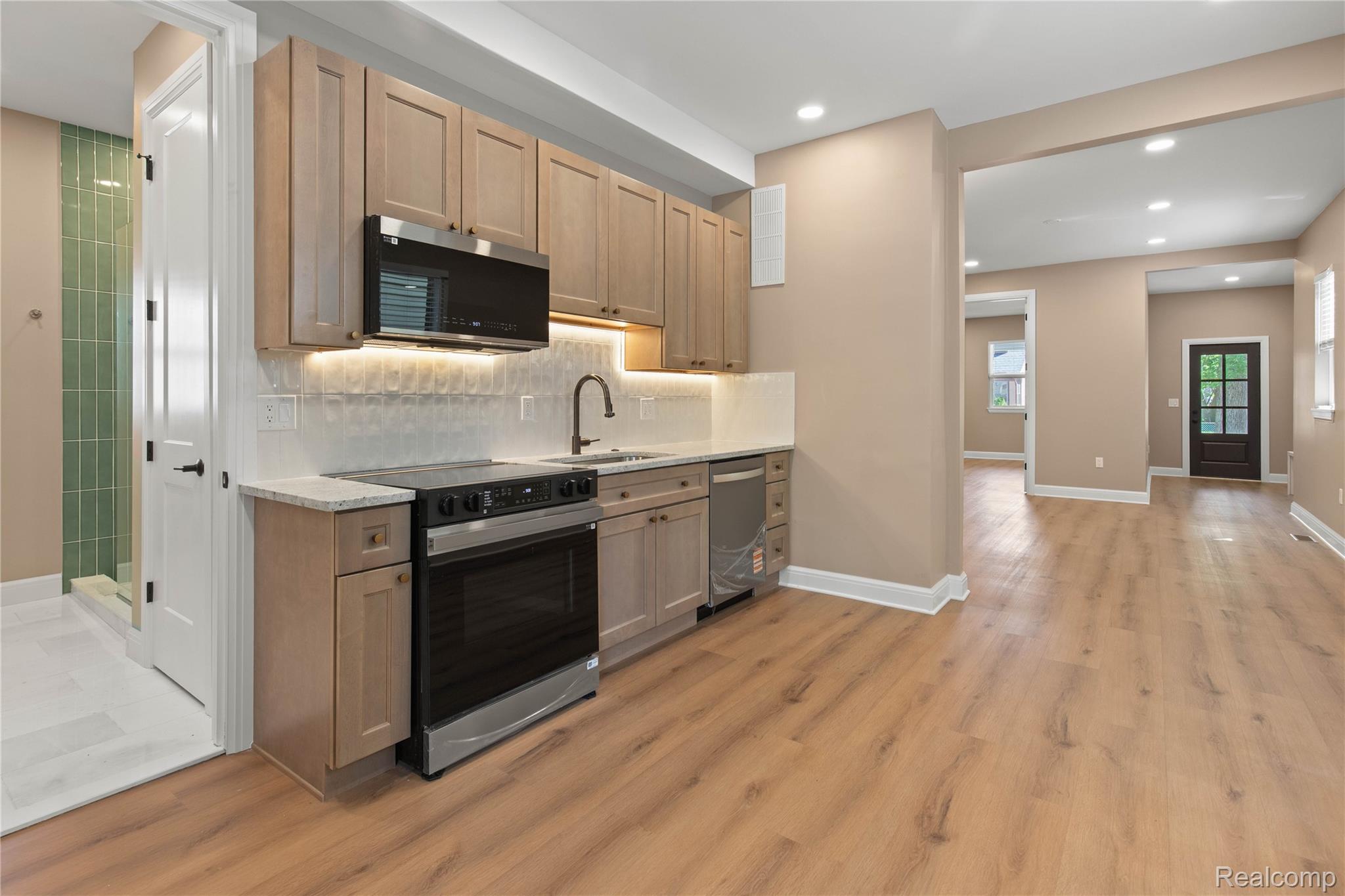 Detroit City, Michigan 48209, United States, 2 Bedrooms Bedrooms, ,1 BathroomBathrooms,Residential,Active,159466