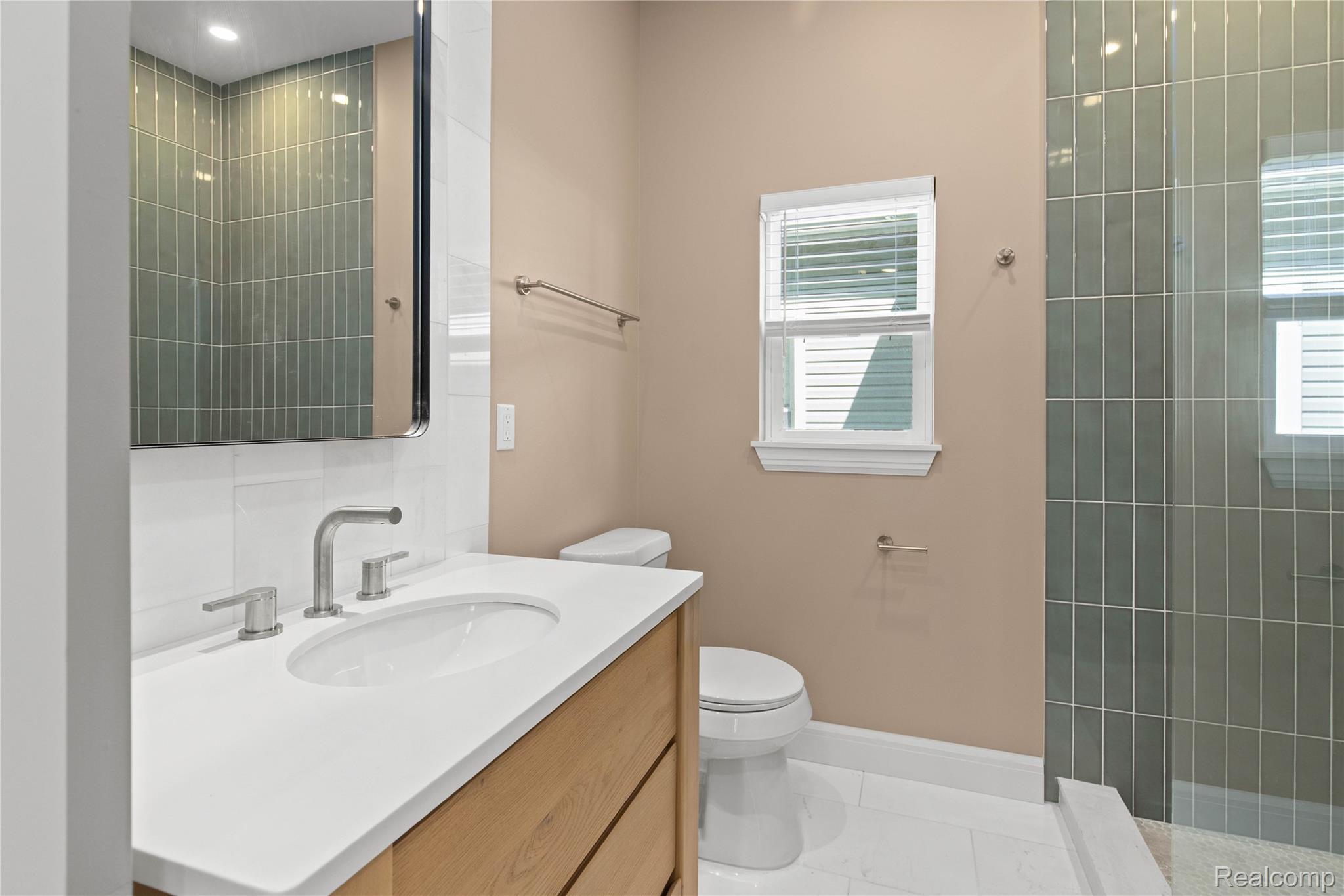 Detroit City, Michigan 48209, United States, 2 Bedrooms Bedrooms, ,1 BathroomBathrooms,Residential,Active,159466