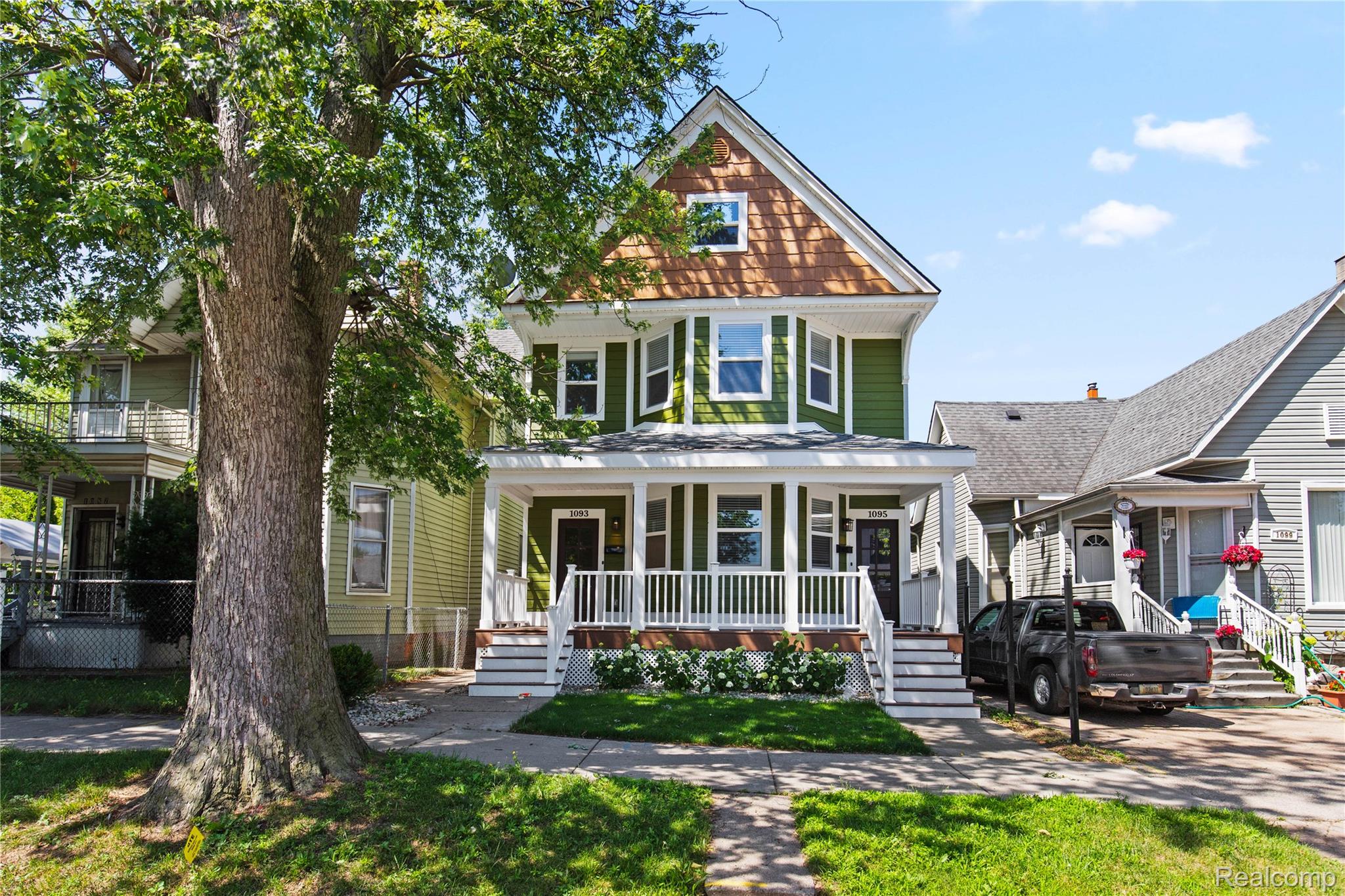 Detroit City, Michigan 48209, United States, 2 Bedrooms Bedrooms, ,1 BathroomBathrooms,Residential,Active,159466 Detroit City, Michigan 48209, United States, 2 Bedrooms Bedrooms, ,1 BathroomBathrooms,Residential,Active,159466