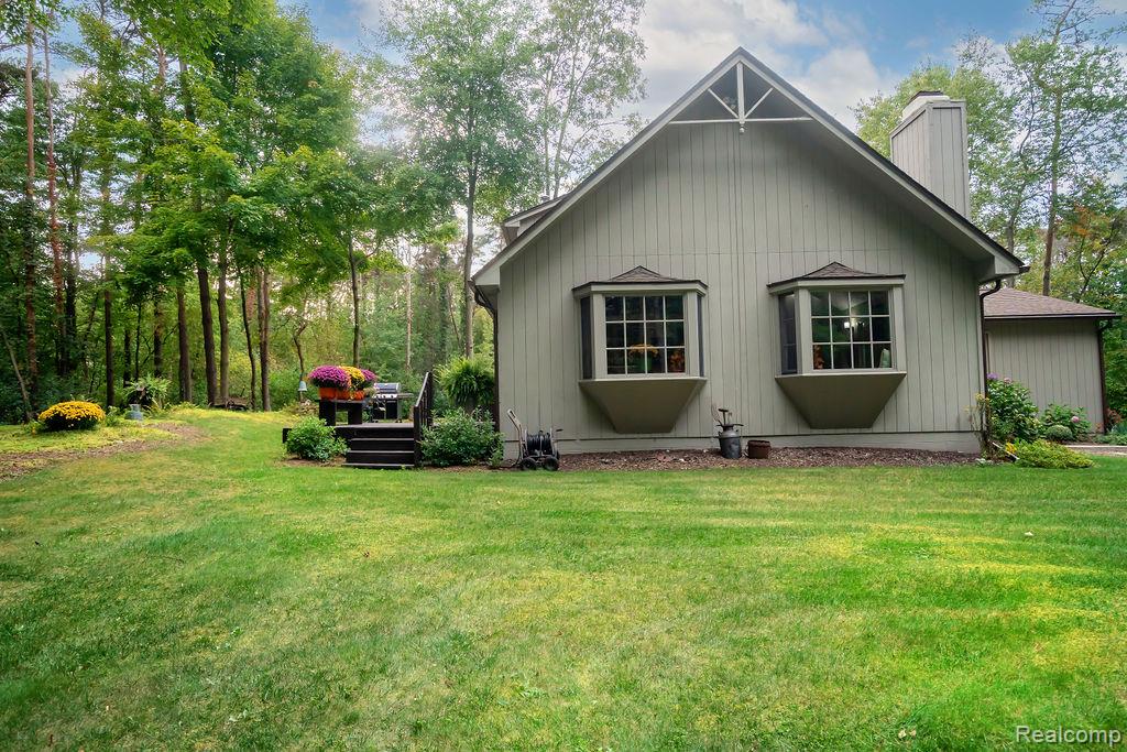 9256 Pine Hill Trail