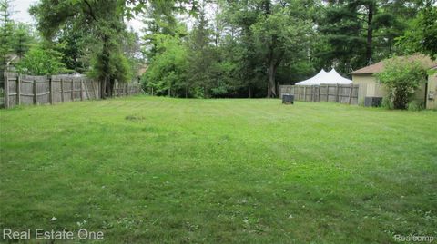 00000 Shiawassee Street Farmington City MI 48336