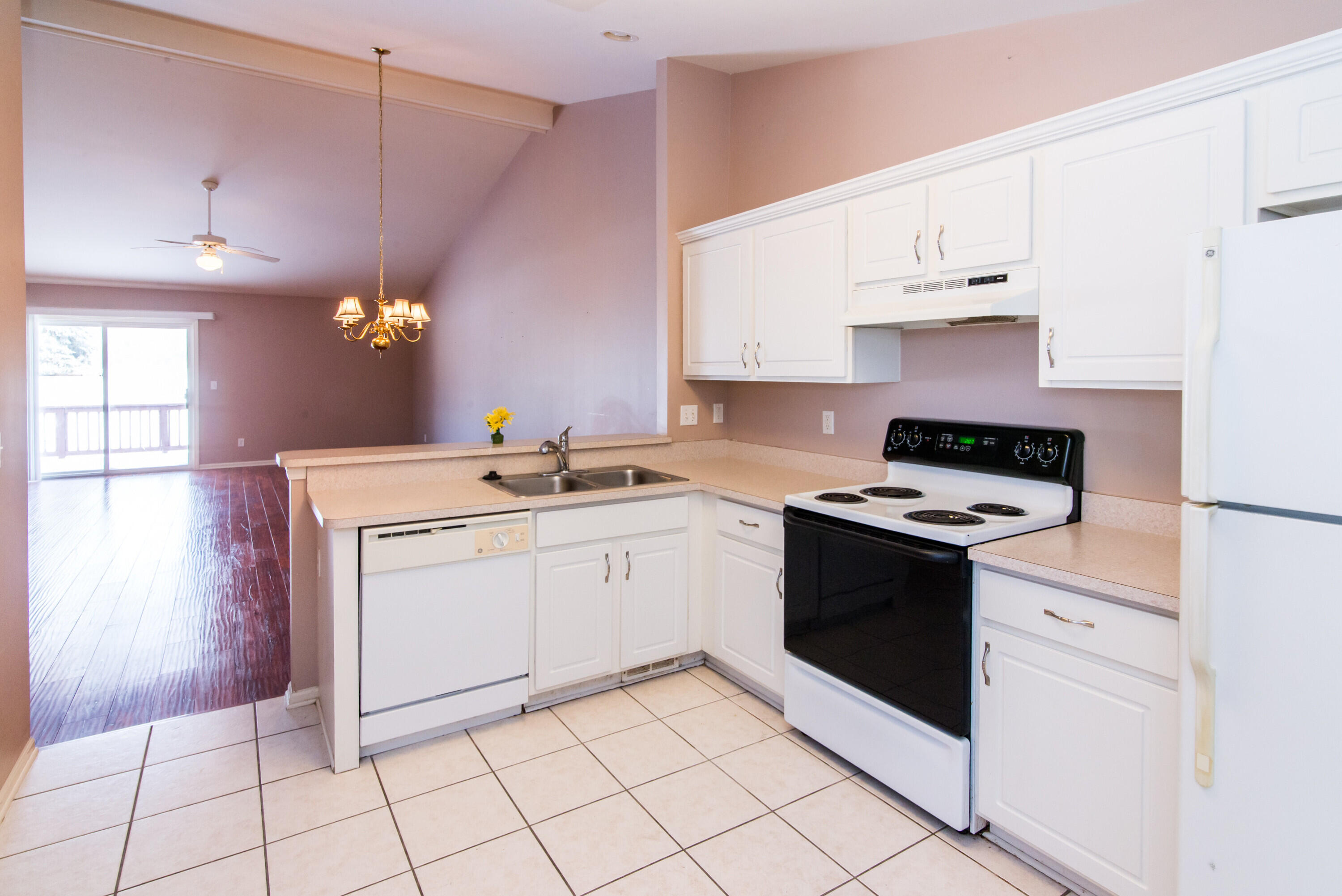 1988 N Kenwyck Drive