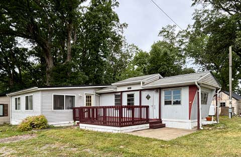 Photo of 716 Third Drive, Kinderhook Township, MI 49036 (MLS # 62026030374)