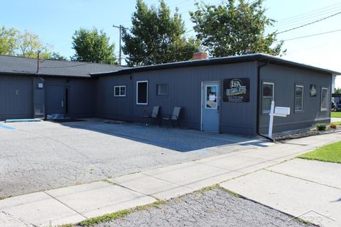 512 Germania Avenue Bay City City MI 48706