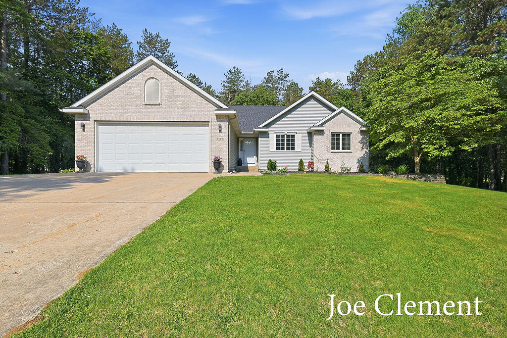 9347 Cedar Pines Lane NE