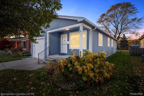 24289 Dale Avenue Eastpointe City MI 48021