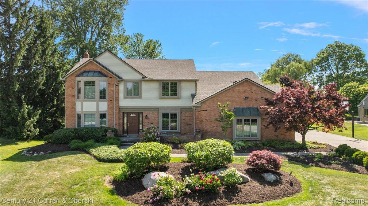 37125 Fox Glen