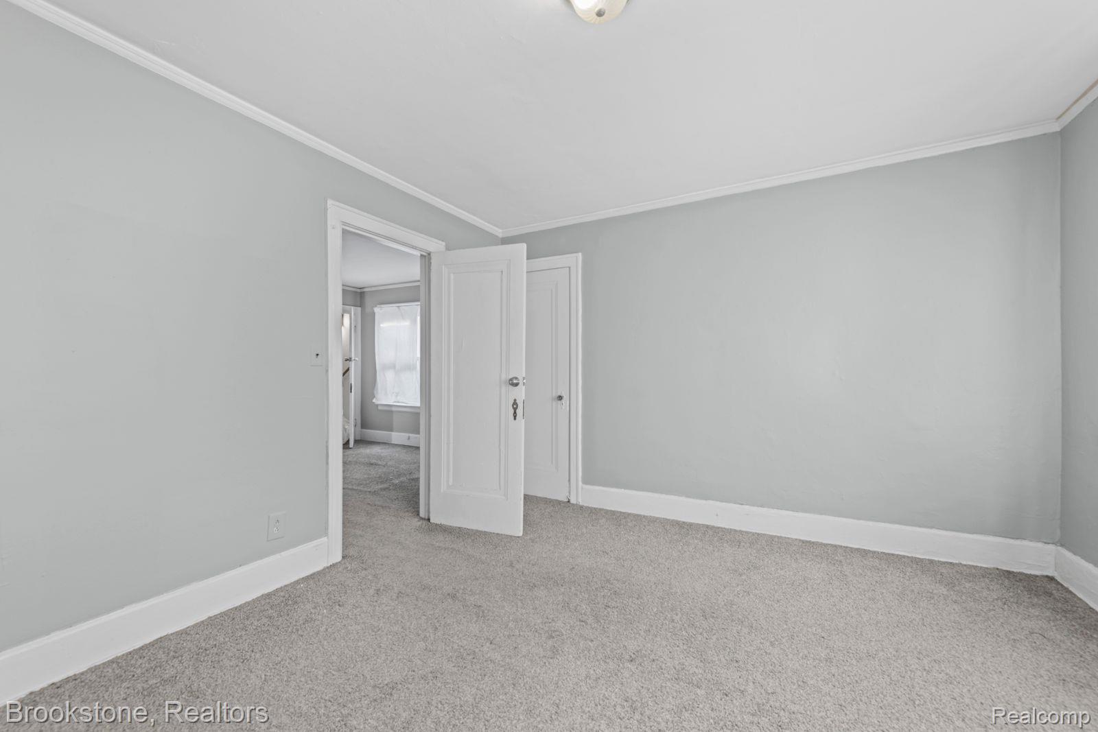 3096 Belmont Street