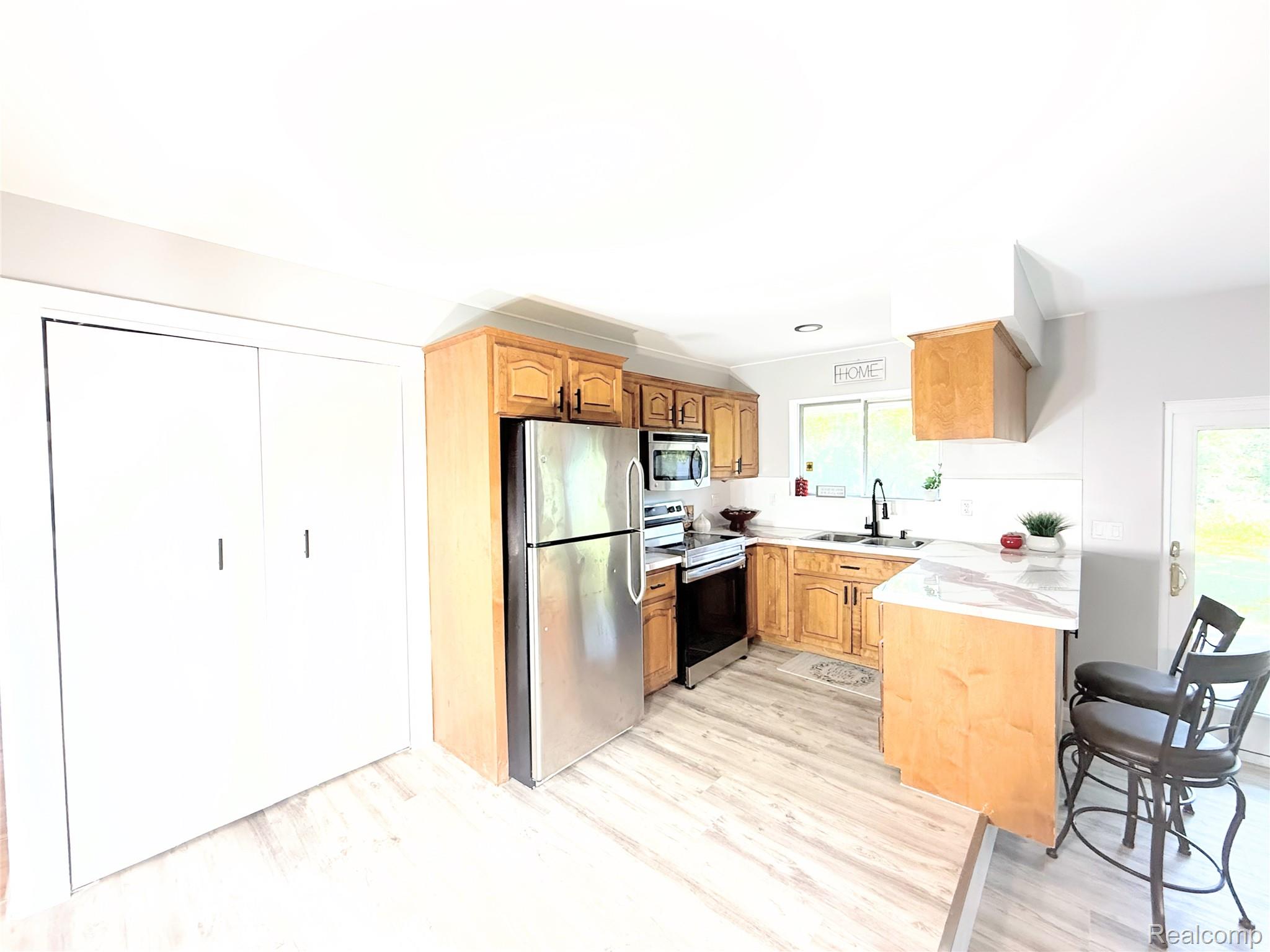 20195 Ledgestone Street