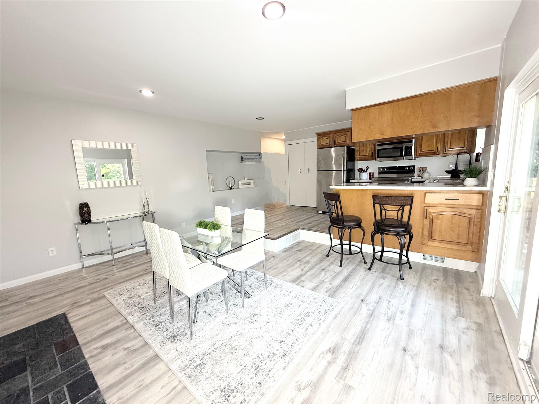 20195 Ledgestone Street