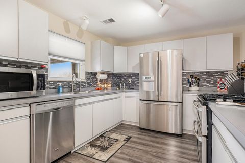 A home in WaterfordCharterTownship_Oakland