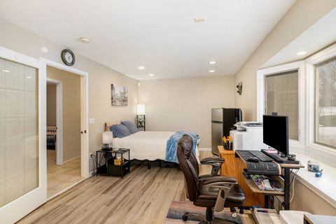 A home in WaterfordCharterTownship_Oakland