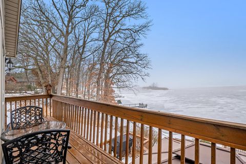 A home in WaterfordCharterTownship_Oakland