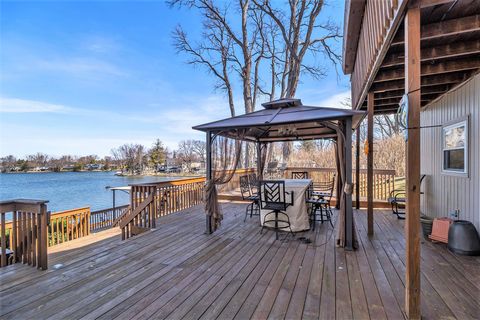 A home in WaterfordCharterTownship_Oakland