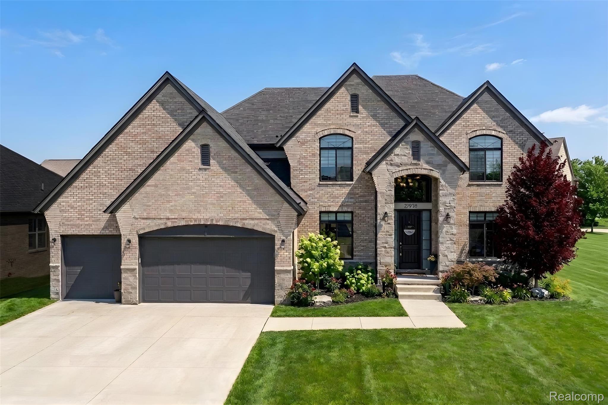 21924 E Majestic Drive