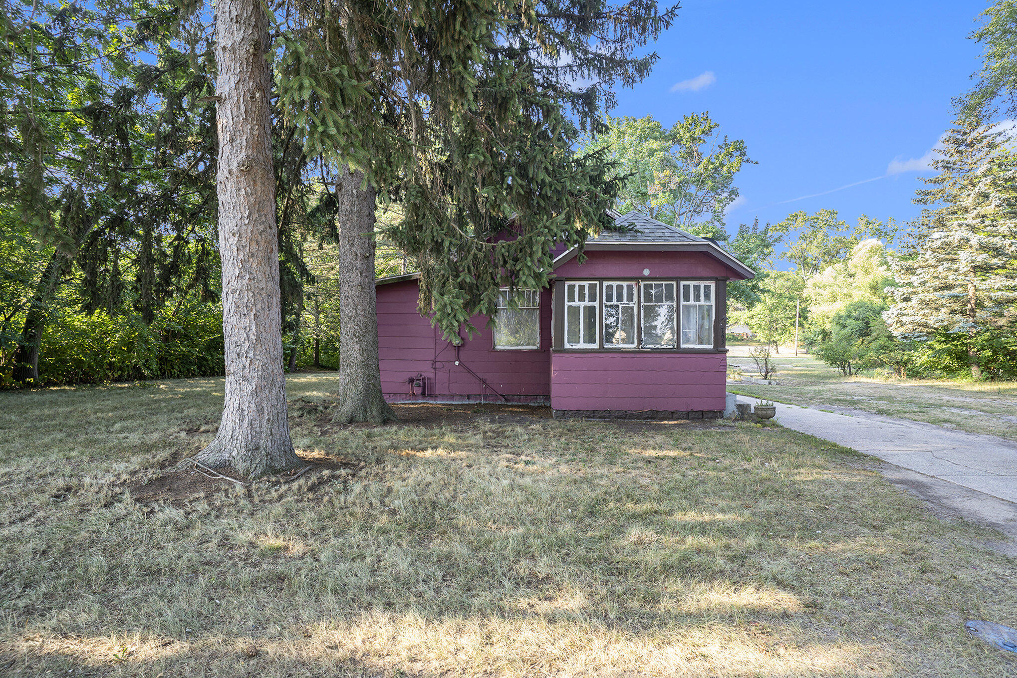 763 Ellifson Avenue