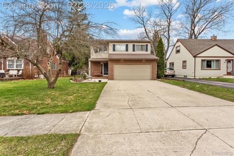 150 EXMOOR Road Waterford Charter Township MI 48328