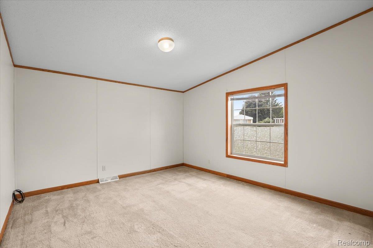 Brandon Charter Township, Michigan 48348, United States, 3 Bedrooms Bedrooms, ,2 BathroomsBathrooms,Residential,Active,160921