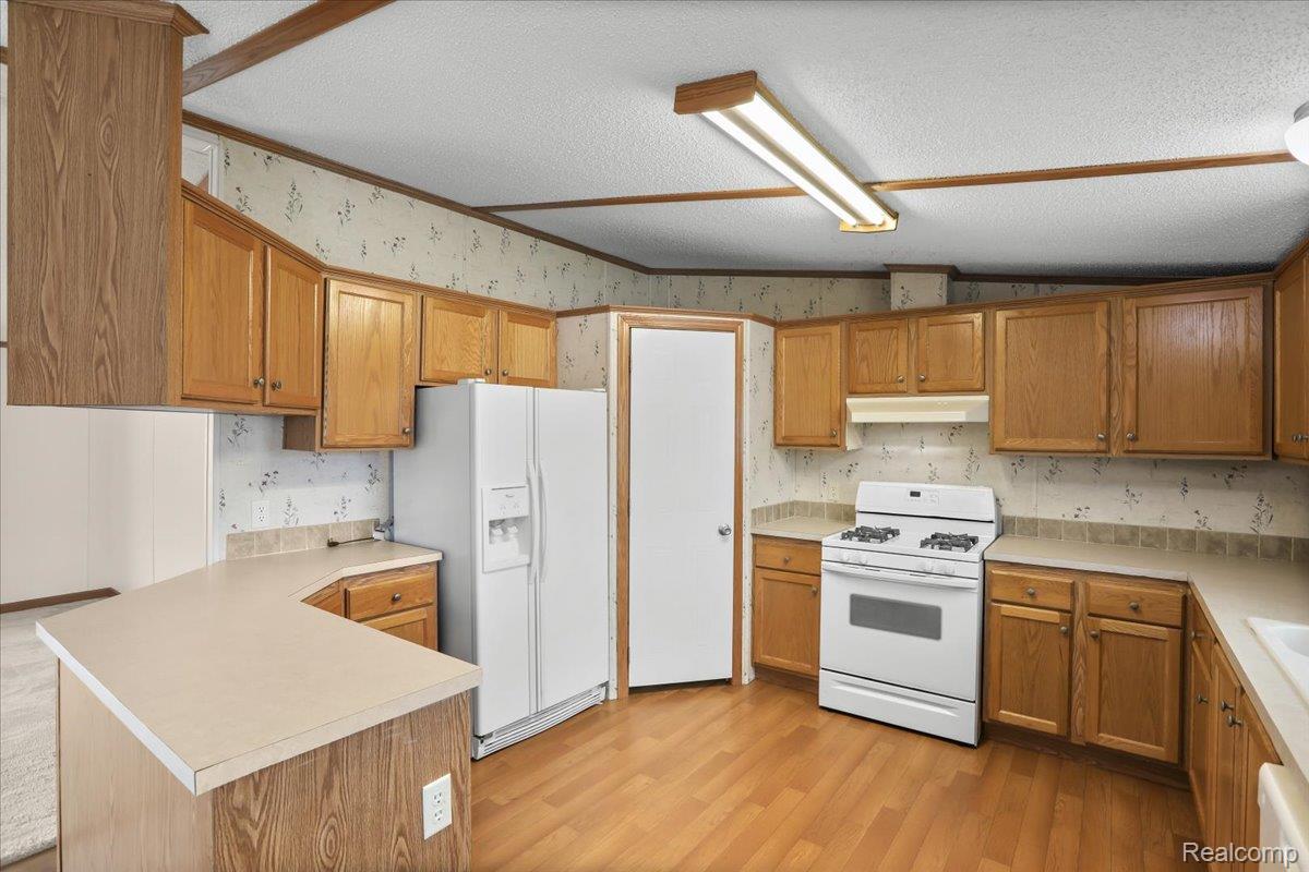 Brandon Charter Township, Michigan 48348, United States, 3 Bedrooms Bedrooms, ,2 BathroomsBathrooms,Residential,Active,160921