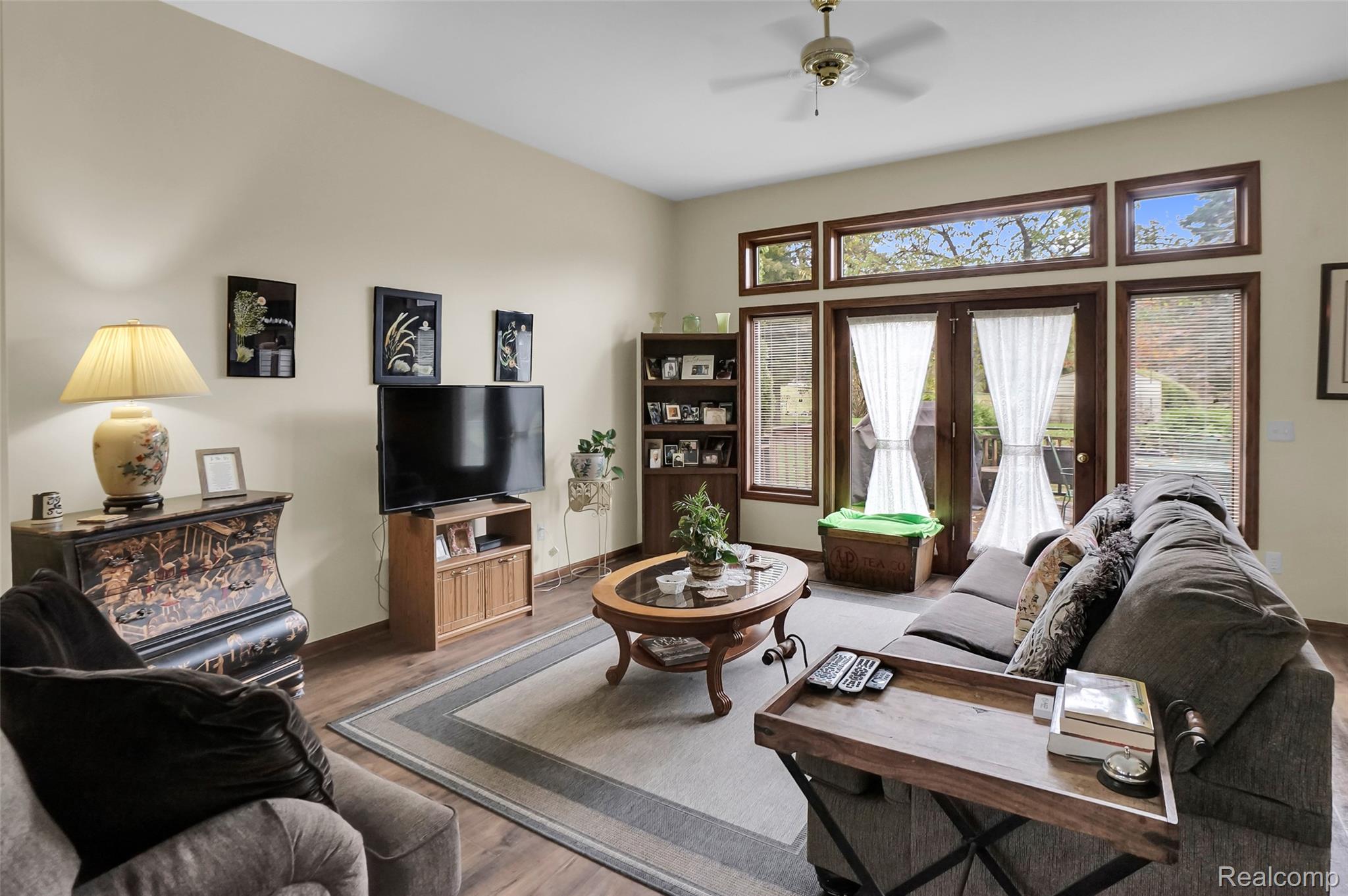 8127 Goldenrod Court