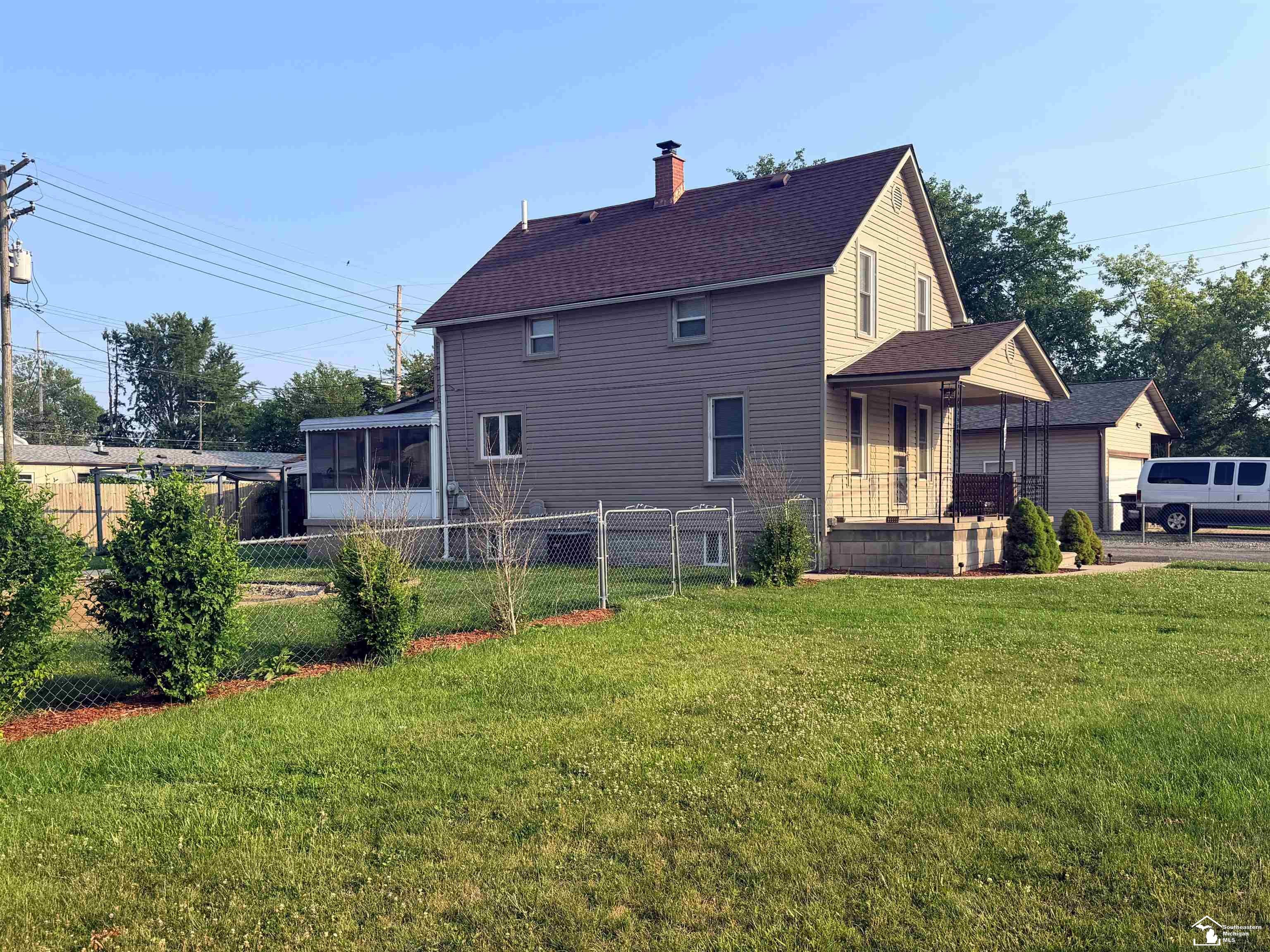 1003 Bacon Street
