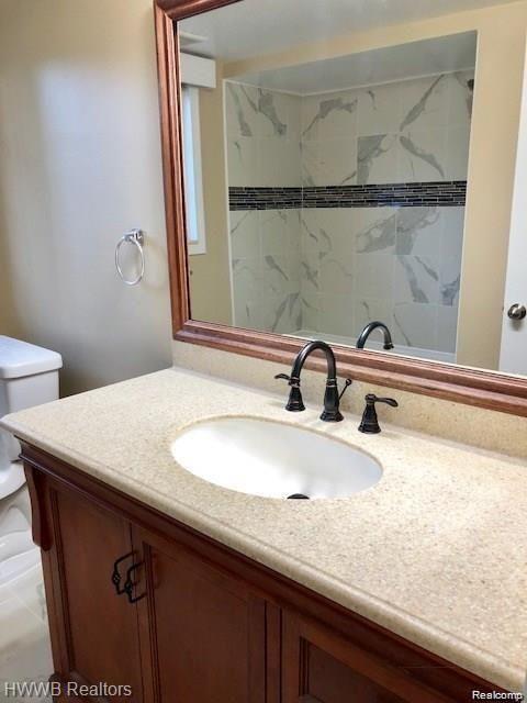 Rochester Hills City, Michigan 48309, United States, 2 Bedrooms Bedrooms, ,1 BathroomBathrooms,Residential,Active,236778
