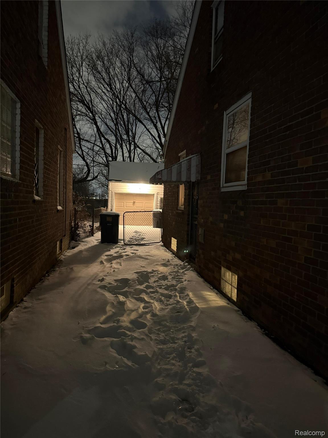 9759 Manistique Street